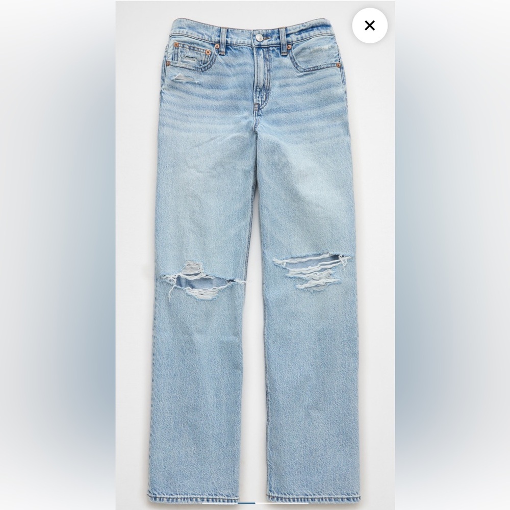 American Eagle Ripped High-Waisted Stovepipe Jean